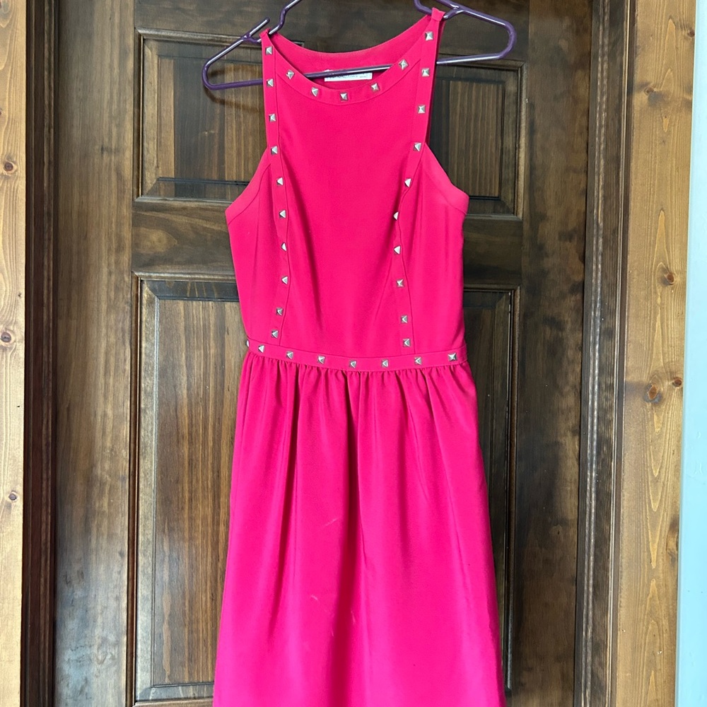 Kensie Midi Dress in Vibrant Pink with Elegant Design